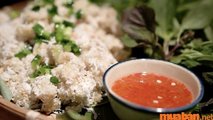 Chuối quết dừa, với sự dân dã và mộc mạc, đã trở thành một trong những đặc sản nổi tiếng của Tiền Giang.