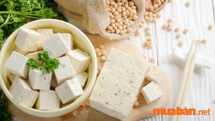 Đậu phụ Bình Long rất mịn màng và béo ngậy.