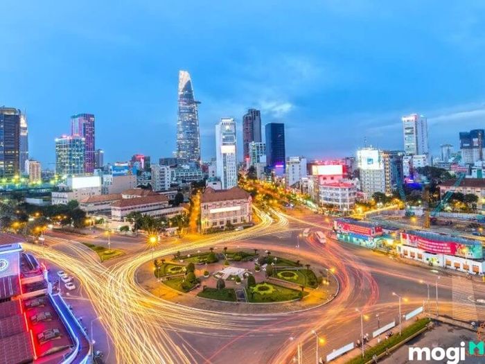 Quận 1 là trái tim của TP.HCM, nằm ngay trung tâm thành phố, nơi có sự phát triển mạnh mẽ về mọi mặt.