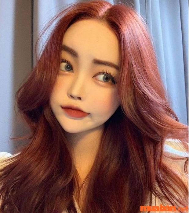 Mái tóc màu đỏ cherry