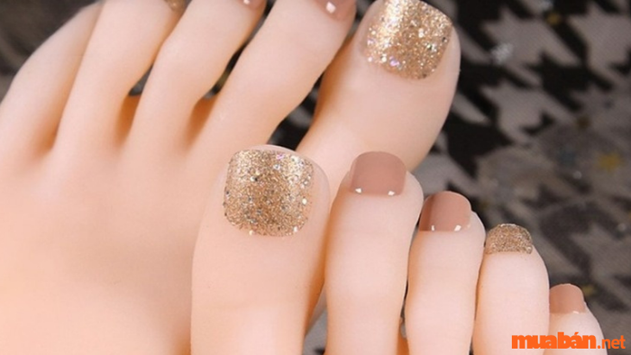 Những mẫu nail chân đẹp nhất 2024