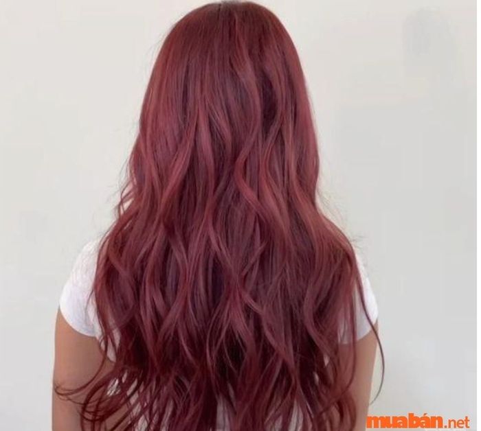 Mái tóc màu đỏ cherry
