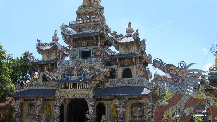 Thời gian lý tưởng để tham quan chùa Linh Phước