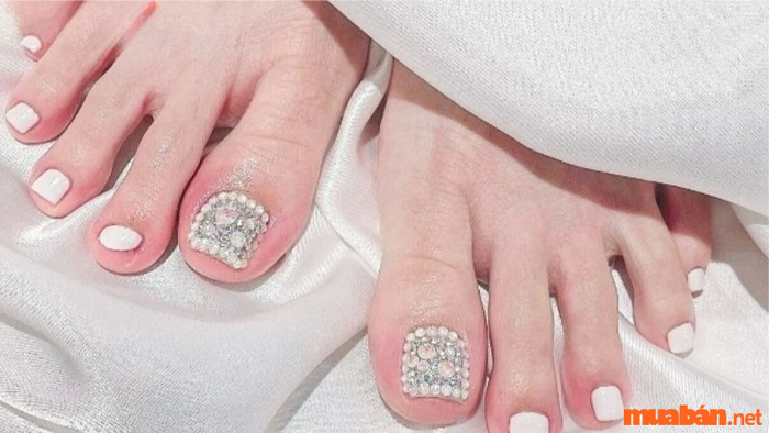 Mẫu nail chân đẹp nhất 2024