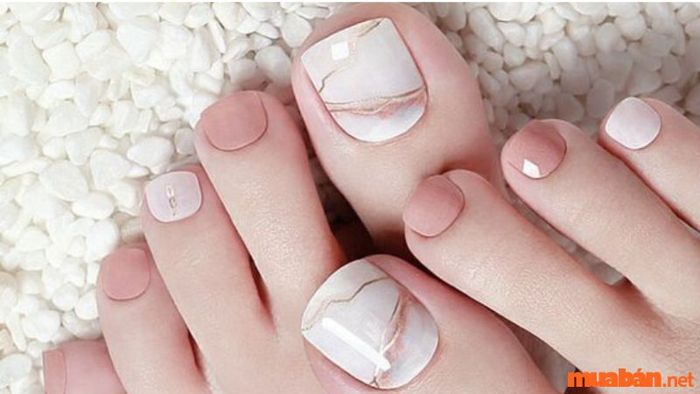Mẫu nail chân đẹp 2024