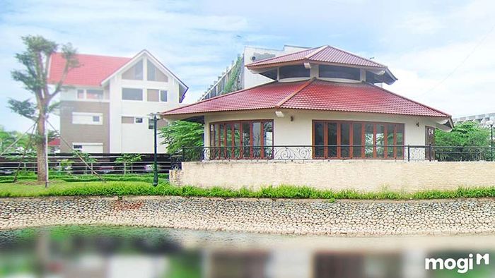 Biệt thự hướng nhìn ra hồ