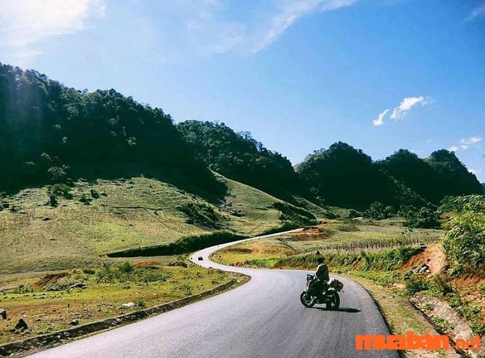 Kinh nghiệm du lịch Mộc Châu 2 ngày 1 đêm - sử dụng xe cá nhân để di chuyển