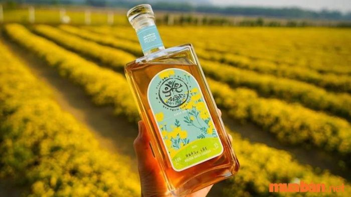 Rượu hoa cúc từ làng hoa Sa Đéc – Đặc sản khó quên