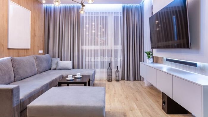 Phòng khách trở nên sáng sủa hơn nhờ sử dụng những gam màu trung tính nhẹ nhàng.