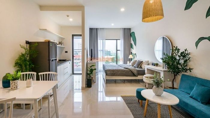 Không gian phòng khách chung cư trang nhã và ấm cúng, mang đến sự thoải mái cho gia đình.