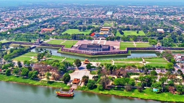 Khám phá tổng quan về Huế