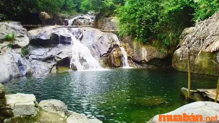 Huế có gì chơi - Thác Đá Dăm