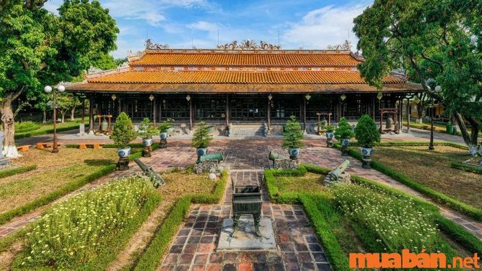 Huế có gì chơi? Tham quan Bảo tàng Mỹ thuật Cung đình Huế
