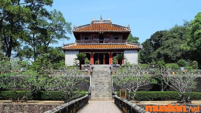 Huế có gì chơi? Tham quan Lăng Minh Mạng