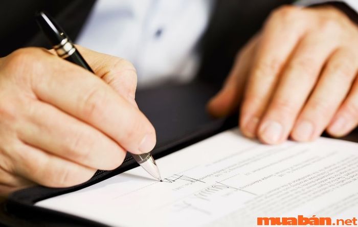 Ủy quyền là việc trao quyền cho người khác thay mặt mình thực hiện công việc hoặc giao dịch.