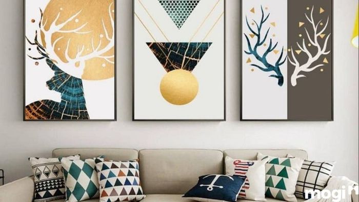 Trang trí phòng khách bằng tranh treo tường tạo điểm nhấn nổi bật