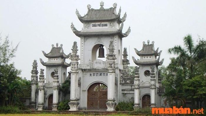 Những ngôi chùa nổi tiếng tại Hà Nội