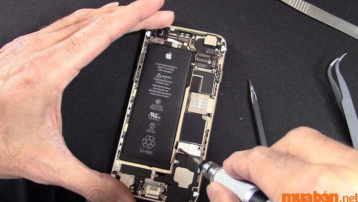 Vấn đề iPhone X bị hở viền màn hình