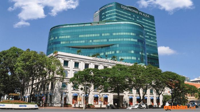 Trung tâm thương mại nổi tiếng quận 1: Diamond Plaza Shopping Center