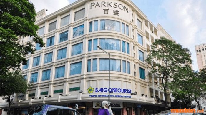 Trung tâm thương mại Parkson Saigon Tourist Plaza tại quận 1