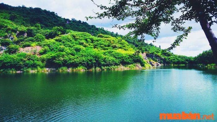 Thung lũng Ma Thiên Lãnh là một trong những địa điểm nổi tiếng của Tây Ninh, hấp dẫn du khách bởi vẻ đẹp thiên nhiên hùng vĩ và sự kỳ bí của nó.