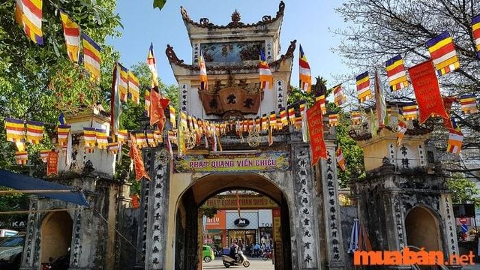 Những ngôi chùa nổi tiếng ở Hà Nội