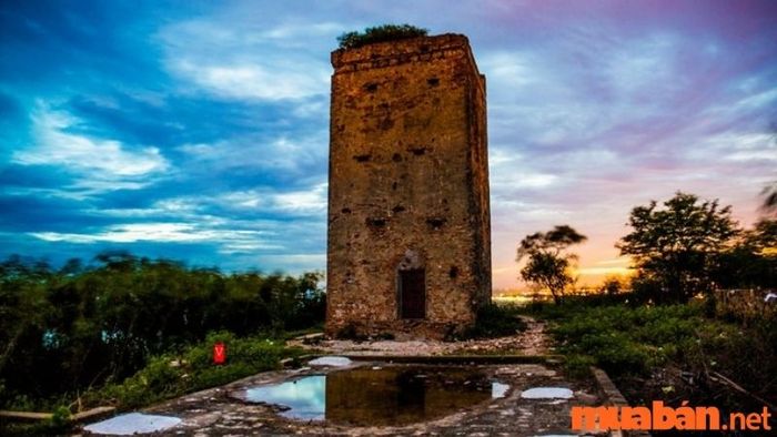 Lầu Ông Hoàng - Một di tích lịch sử nổi tiếng của Phan Thiết