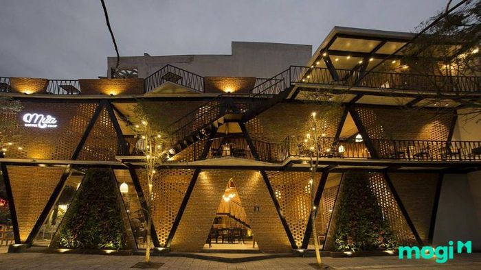 Trang trí Noel tại quán cafe
