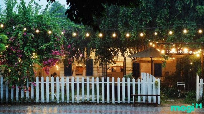 Trang trí Noel tại các quán cafe