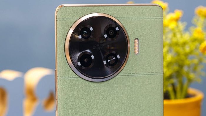 TECNO Spark 20 Pro Plus 4