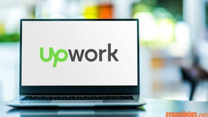 Tìm kiếm nhiều công việc dịch thuật đa dạng tại Upwork