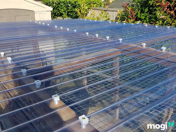 Tấm Nhựa Trong Suốt Lợp Mái