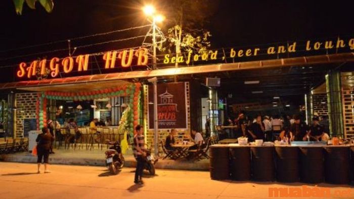 Sài Gòn Hub – Khu ẩm thực hấp dẫn ngay tại chợ đêm Phú Quốc