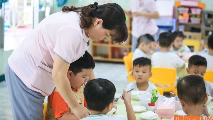 Cập nhật bảng lương cho giáo viên mầm non theo từng chức danh nghề nghiệp