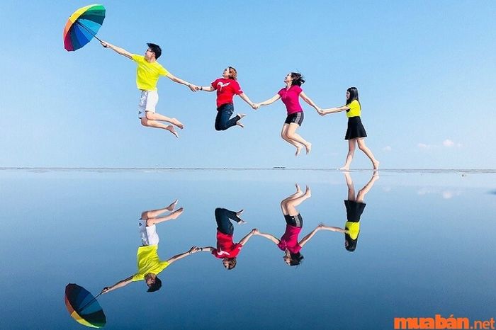 Sky Mirror - điểm sống ảo siêu hot