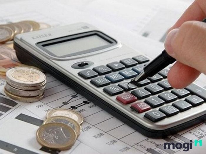 Lỗi phổ biến là không chú ý đến các khoản phí phạt khi thanh toán khoản vay trước hạn, điều này có thể ảnh hưởng lớn đến chi phí vay vốn.