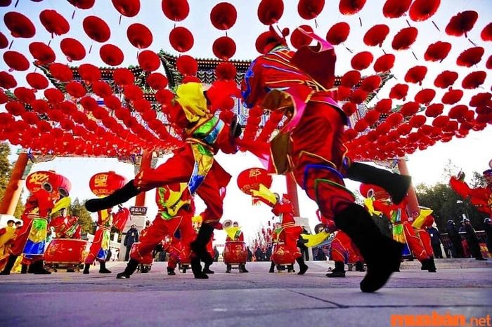 Tết Nguyên Đán là một trong những lễ hội lớn và đặc sắc nhất ở Malaysia.