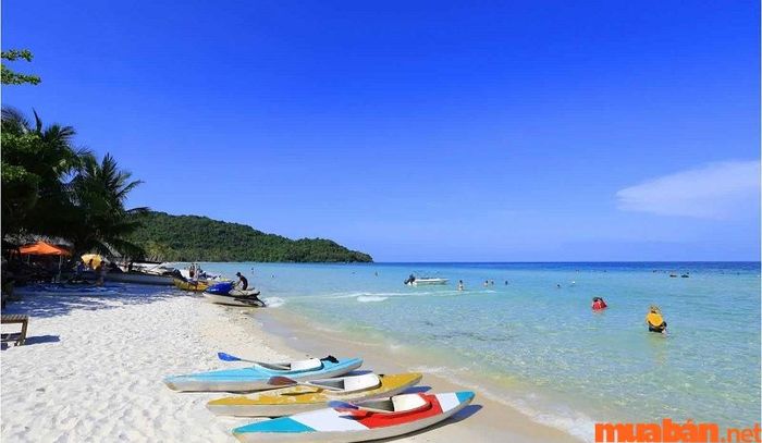Hãy đặt phòng trước và lựa chọn lịch trình du lịch phù hợp để có một chuyến đi suôn sẻ và trọn vẹn nhất.