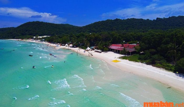 Ngoài việc khám phá các bãi biển tuyệt đẹp, bạn cũng nên lưu ý về thời gian lý tưởng để đến thăm Phú Quốc.