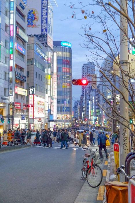 Một góc phố đặc trưng tại Tokyo