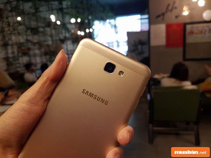 Để sở hữu một chiếc J7 Prime cũ chất lượng, bạn cần kiểm tra kỹ tình trạng của máy trước khi quyết định mua.