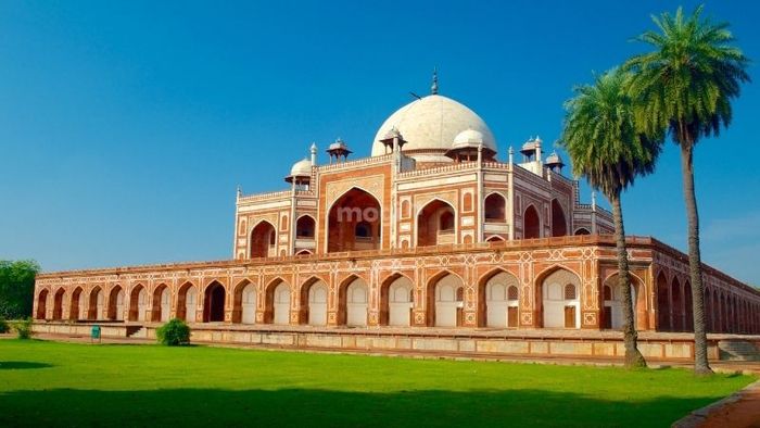 Lăng mộ Humayun được coi là một tuyệt phẩm của kiến trúc Mughal, mang đến dấu ấn vĩ đại trong lịch sử xây dựng của Ấn Độ