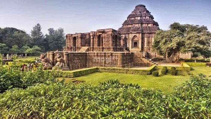 Đền Mặt Trời Konark là một kiệt tác kiến trúc Phật giáo nổi bật của Ấn Độ