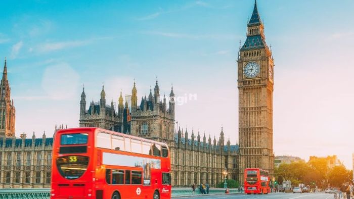 Tháp đồng hồ Big Ben – Biểu tượng của nước Anh