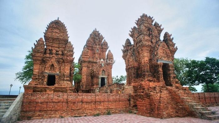 kiến trúc Chăm Pa