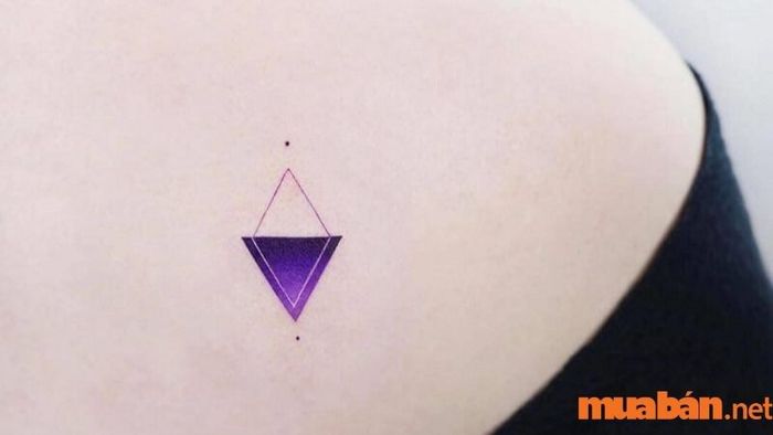 Một chút màu sắc sẽ làm cho hình xăm thêm phần sống động và nổi bật