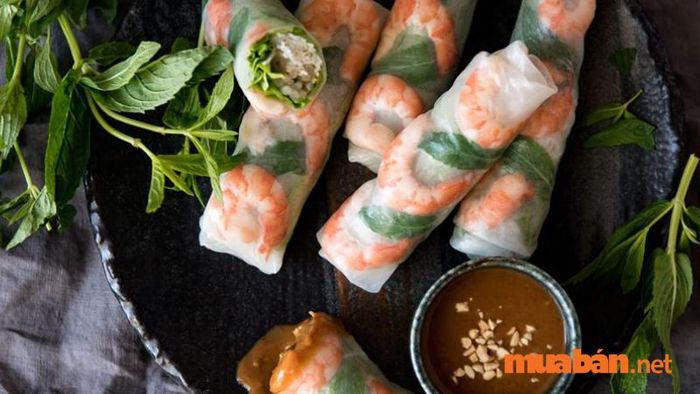 Quán Gỏi Cuốn – Bò Bía Cô Thanh