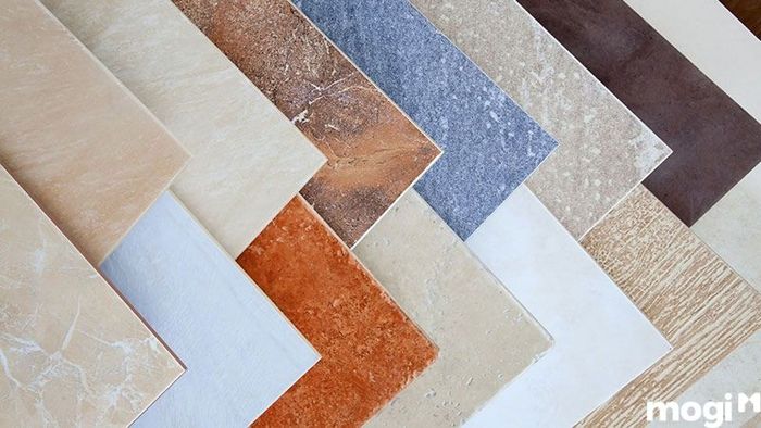 Vệ sinh và ngâm gạch trước khi lát