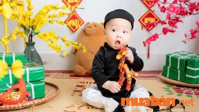 Trang phục ông đồ giúp bé thêm phần dễ thương và đáng yêu