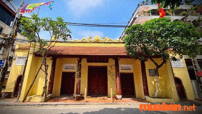 Đền Bạch Mã